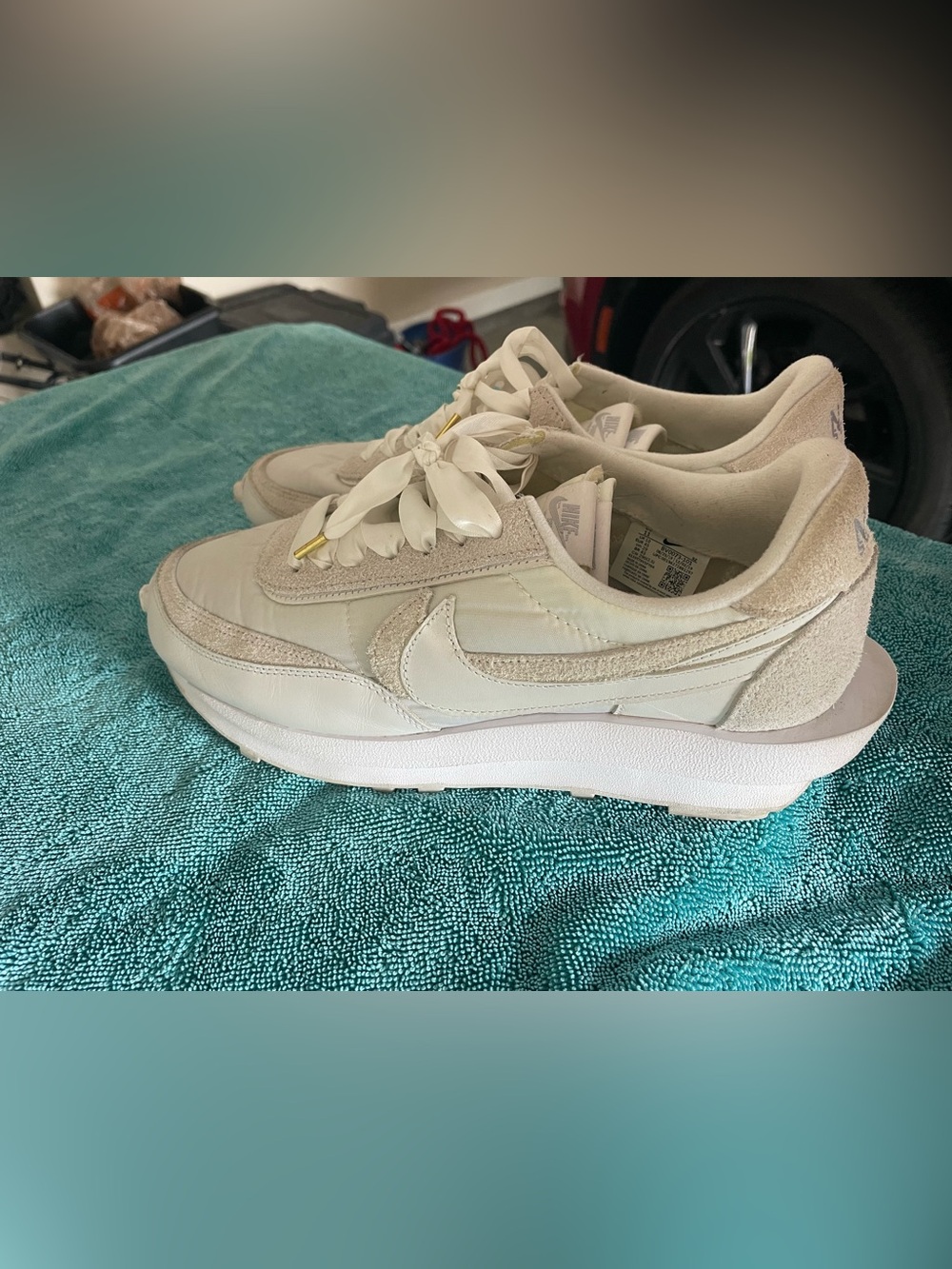 Nike Women’s Cream/White Low-Top Sneakers